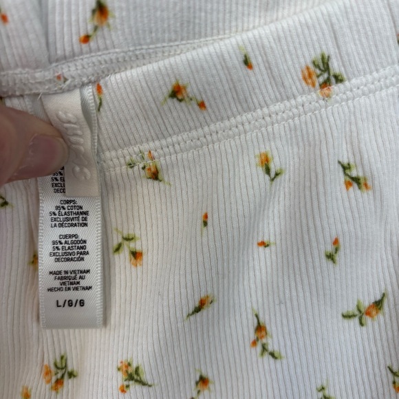 Skims Marigold Rosebud Print Tank and Shorts Pajama Set Size M/L - Picture 10 of 16